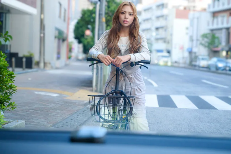 ひなぽよ (電影シロウト-バズ-) | debz010 の素人AV女優は誰？