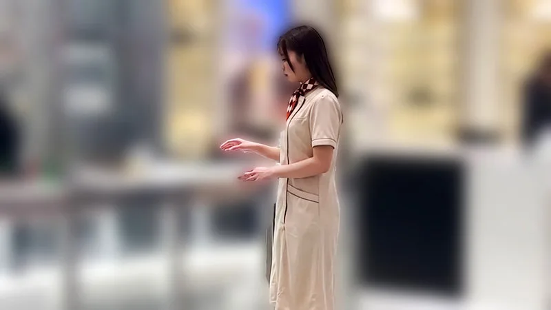 【oremo563】美容部員Sをバックヤードで連れ去り強制生ハメ(佐倉ゆずき)